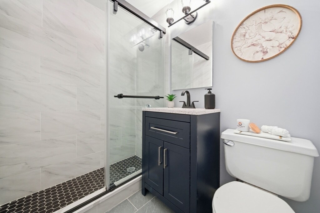 Building Photo - 20 Radcliffe Rd