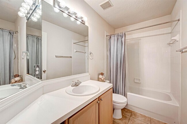 Building Photo - 10607 Sugar Trace Dr