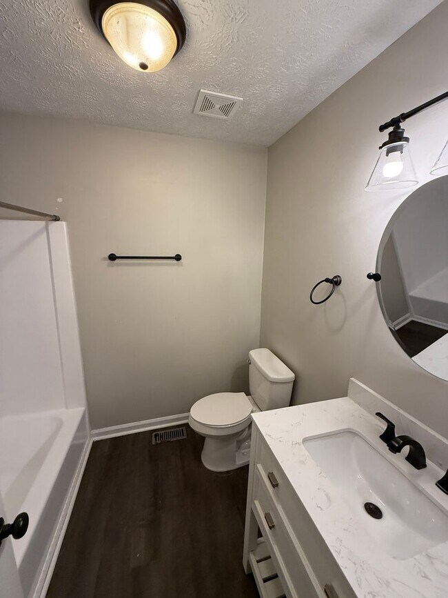 Building Photo - Tranquil 3 Bed 2 Bath Home in Raeford
