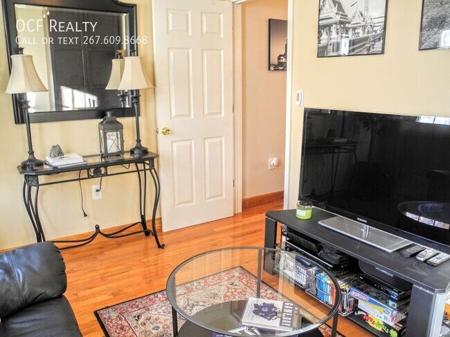 Building Photo - 1712 Rodman St