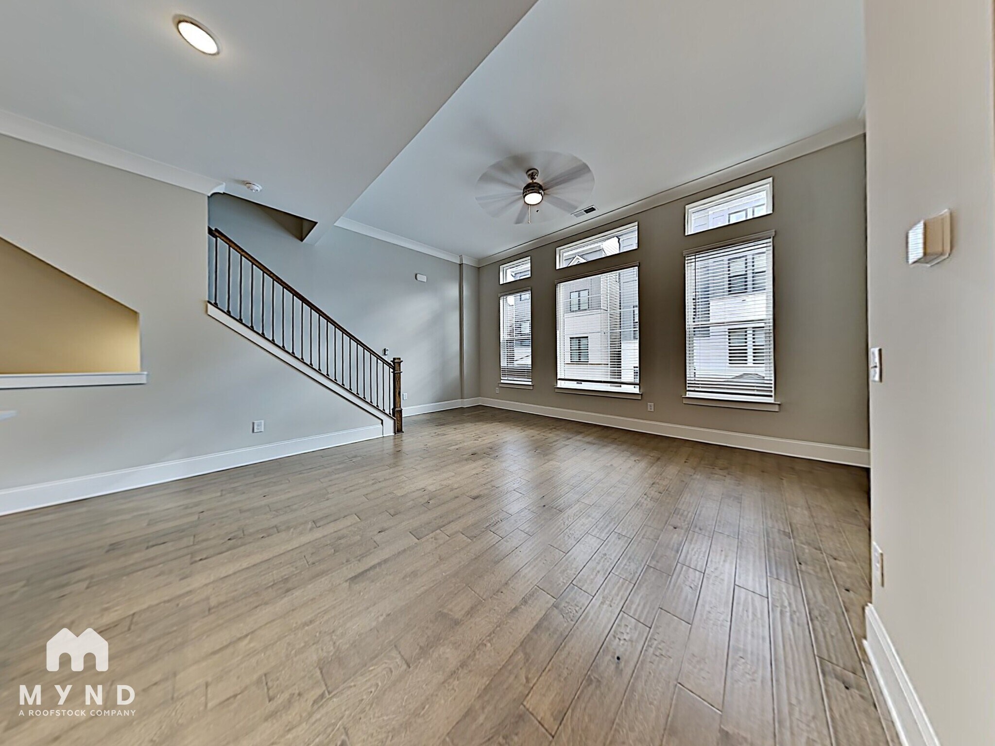 Building Photo - 576 Broadview Pl NE