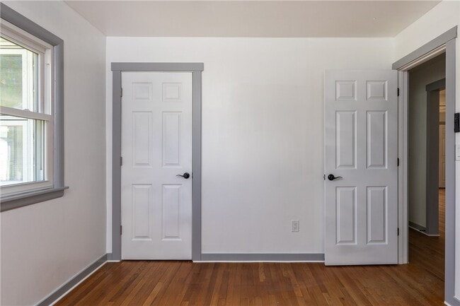 Building Photo - 578 Victory Hwy