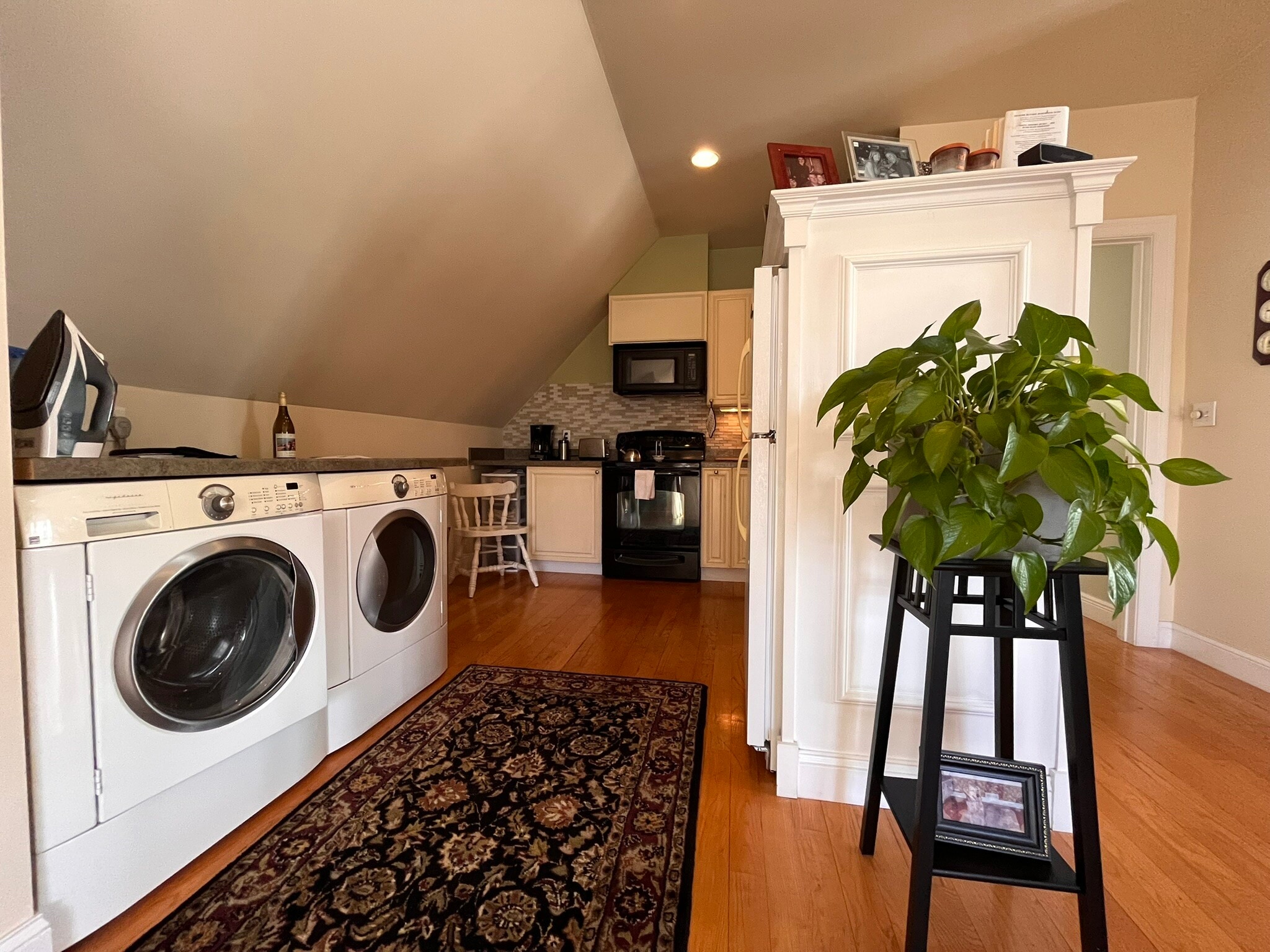 Building Photo - 2614 Boston Post Rd