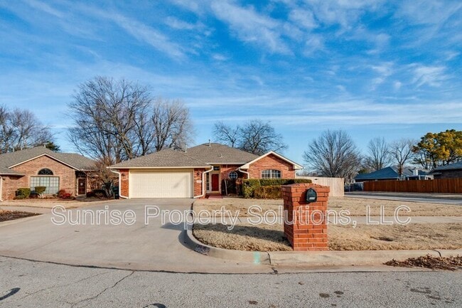 Building Photo - 509 Gyrfalcon Dr