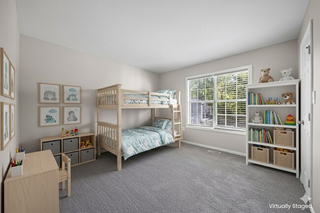 Building Photo - "Charming 2-Bed Townhome with Modern Comforts in Fort Mill – Your Cozy Retreat Awaits!"