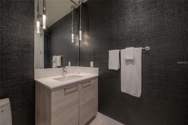 Building Photo - 2103 Bayshore Blvd