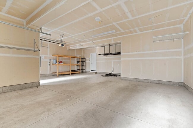 Building Photo - River District Home For Rent