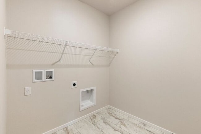 Building Photo - 3422 SW Hartley Ave