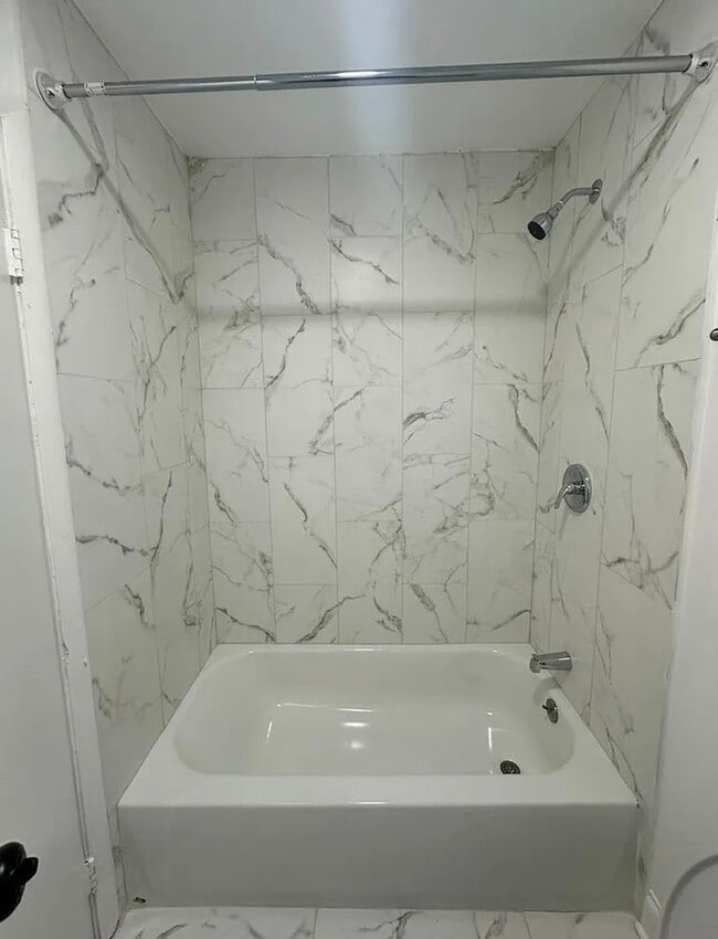Building Photo - 151 W 63rd St