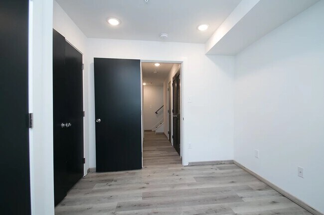 Building Photo - 1401 N Felton St