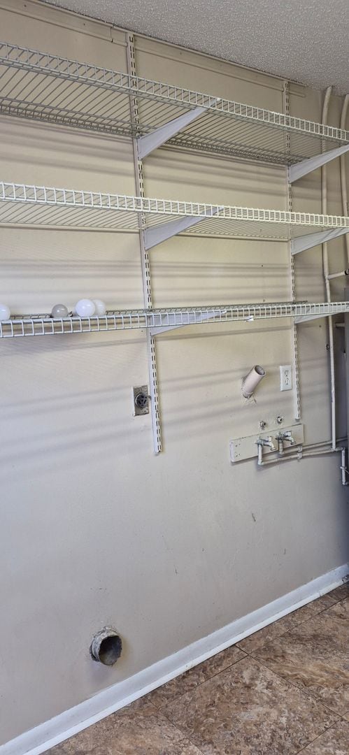 Building Photo - Establish Home and Neighborhood