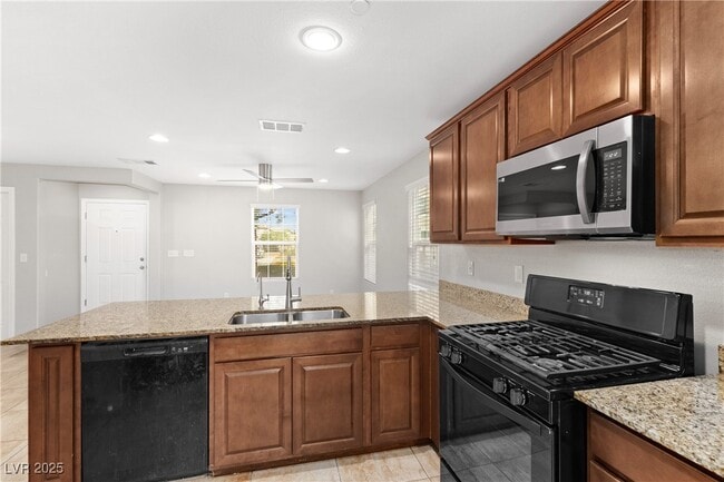 Building Photo - 675 Swift Eagle Ave