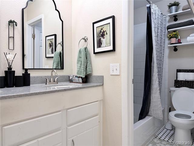 Building Photo - 7995 E Mississippi Ave