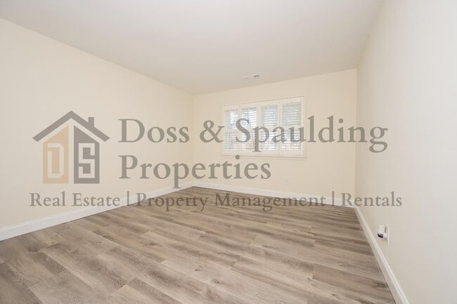 Building Photo - 3624 Heathrow Dr