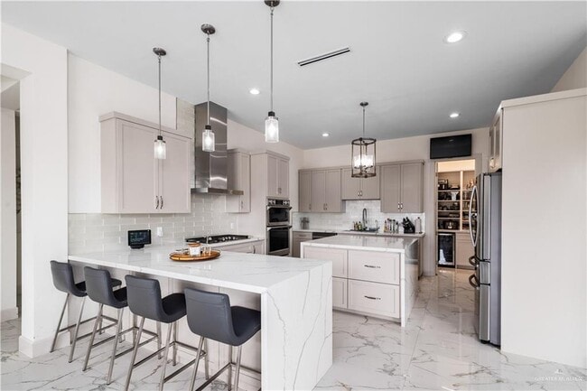 Building Photo - 24 Cornell Ave