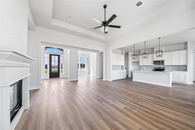 Building Photo - 3511 Palm Crest Dr