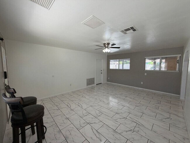 Building Photo - 26695 Tellis Pl