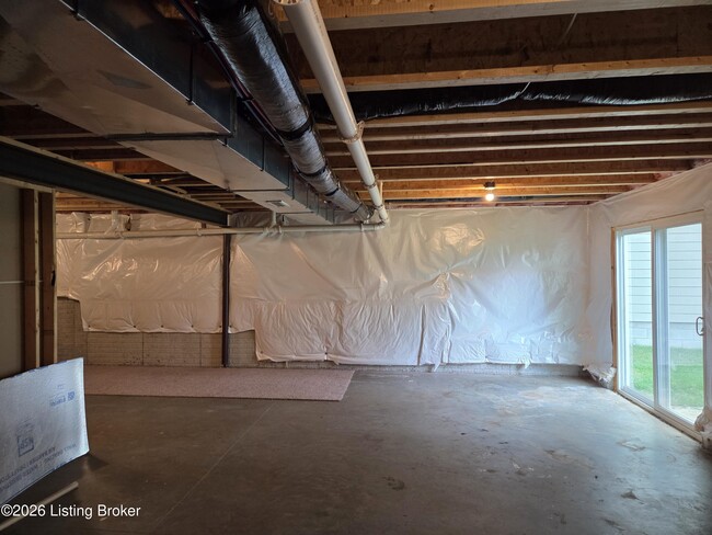 Building Photo - 108 Strawberry Fld Dr