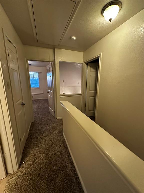 Building Photo - 7213 Oak Meadow Dr