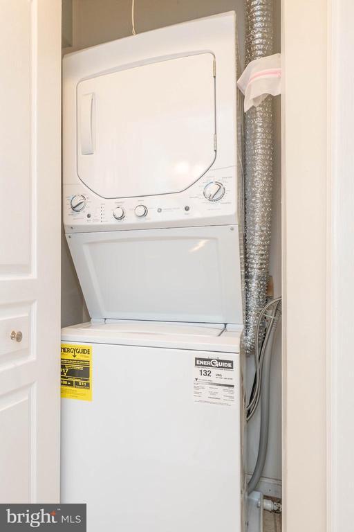 Building Photo - 2204 Westcourt Ln