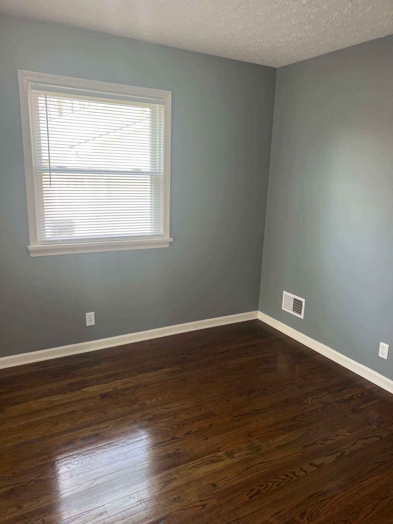 Building Photo - 8005 Casualwood Ct