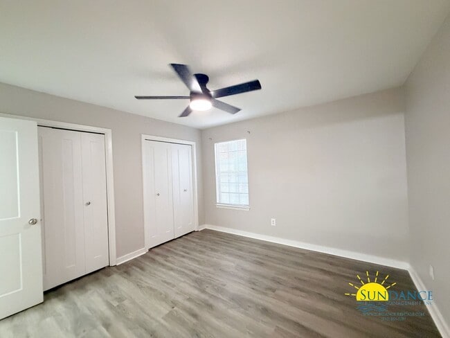 Building Photo - Beautiful 2BR Home Near Eglin AFB & Hurlburt Field!