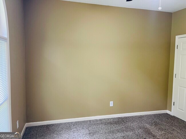 Building Photo - 70 Indian Bluff Dr