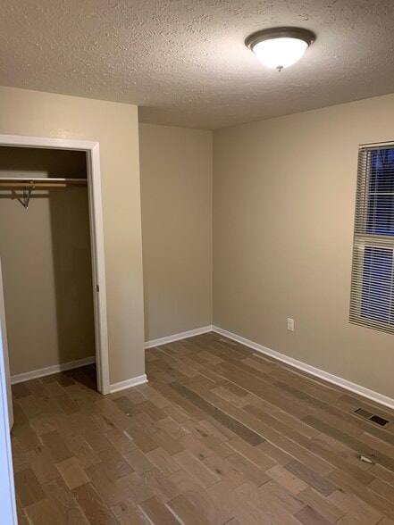 Building Photo - 1914 Remington Rd