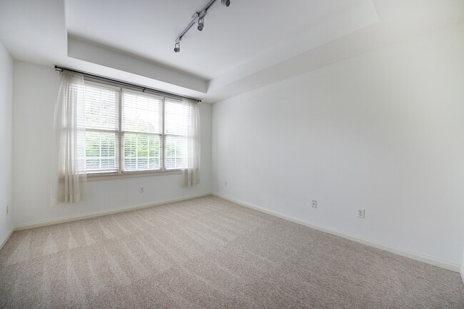 Building Photo - 1735 Peachtree St NE