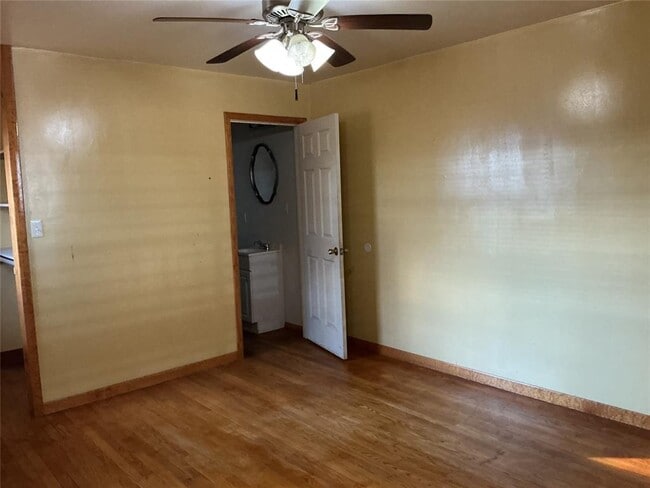 Building Photo - 714 S 6th St