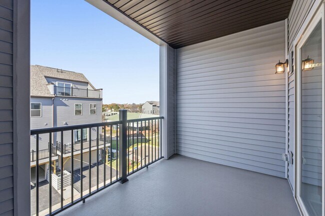 Building Photo - 2136 Glacier Rd