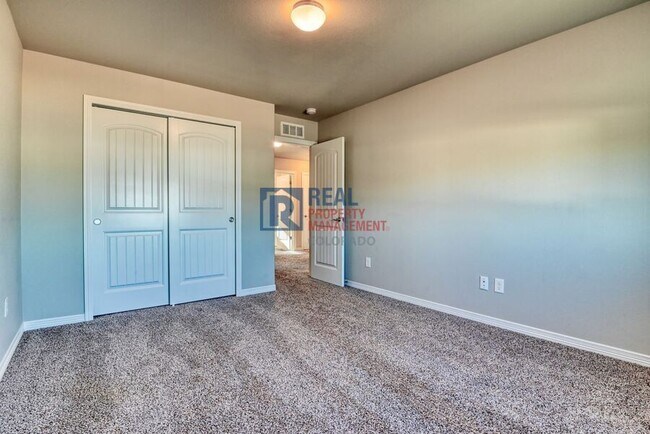Building Photo - 6712 Skuna Dr