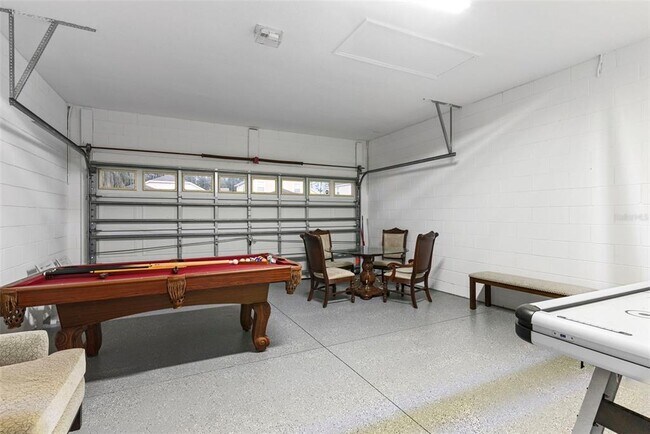 Building Photo - 215 Gleneagles Dr