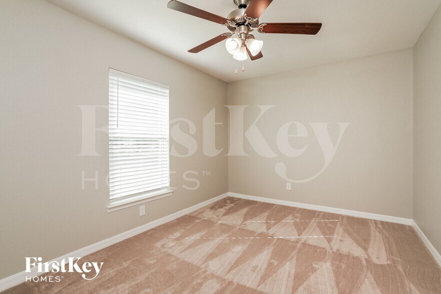 Building Photo - 1114 SW 41st Terrace