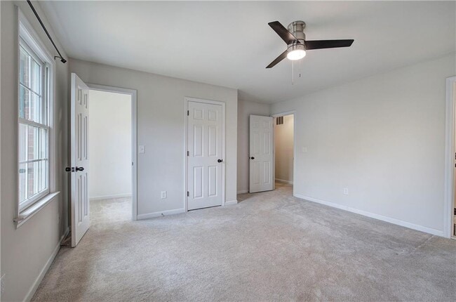 Building Photo - 1028 Windy Oaks Ct