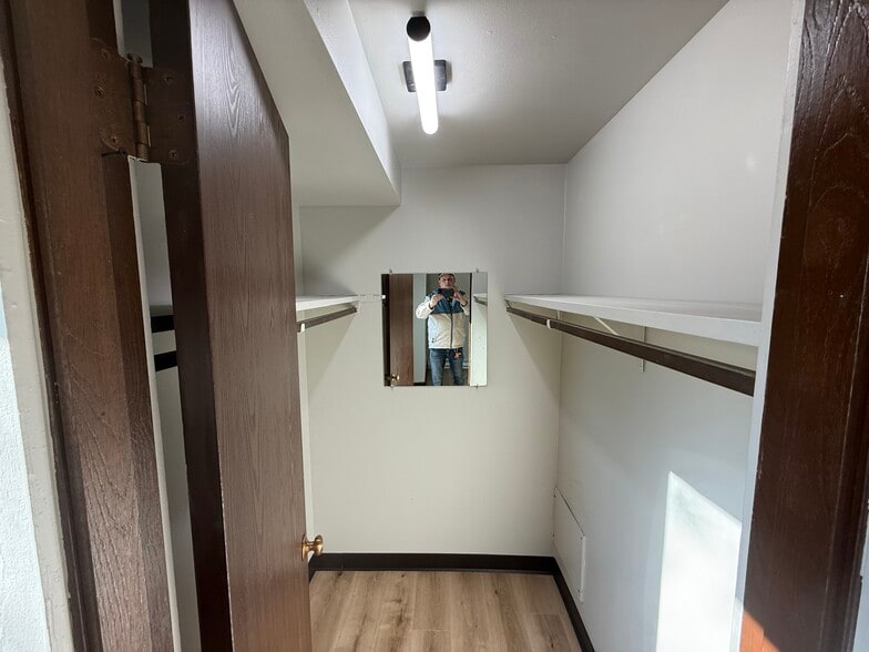 Building Photo - 316 W Mill St