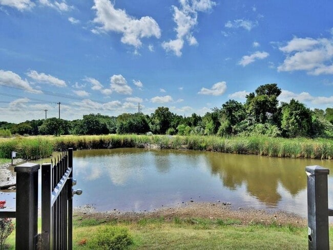 Building Photo - 1900 Little Elm Trail