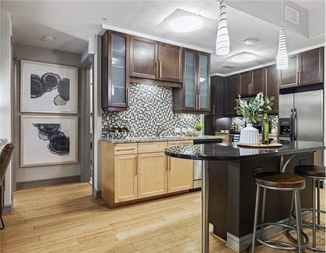 Building Photo - 117 1/2 Sandra Muraida Way