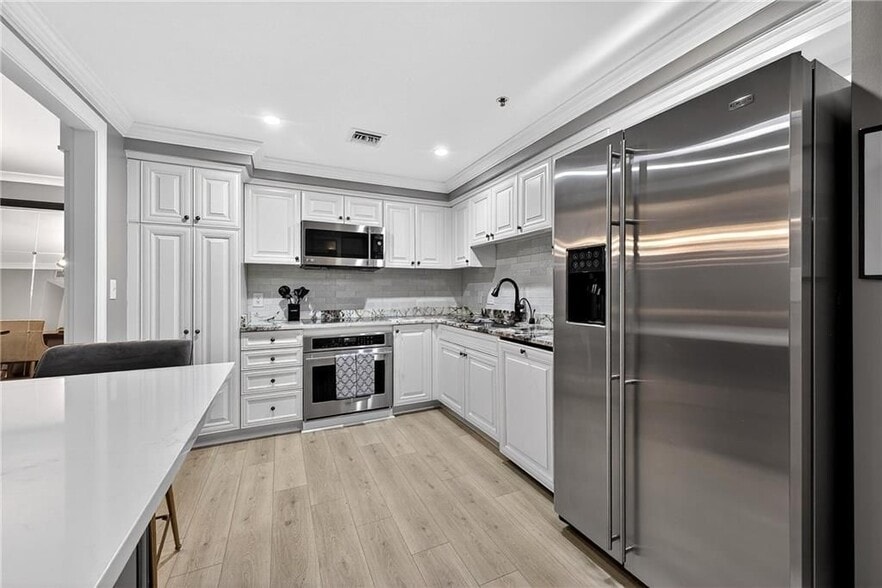 Building Photo - 75 14th St NE