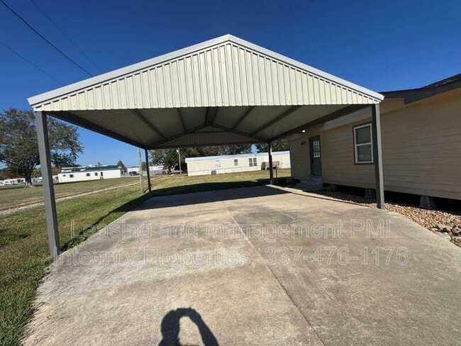 Building Photo - 834 Vatican Rd