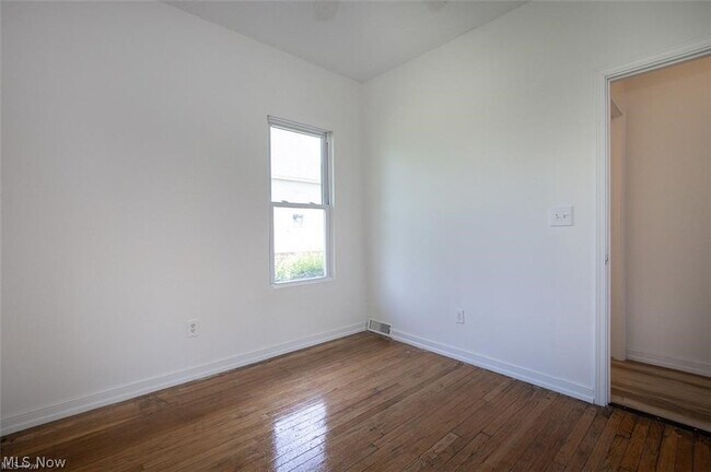 Building Photo - 15009 Miles Ave