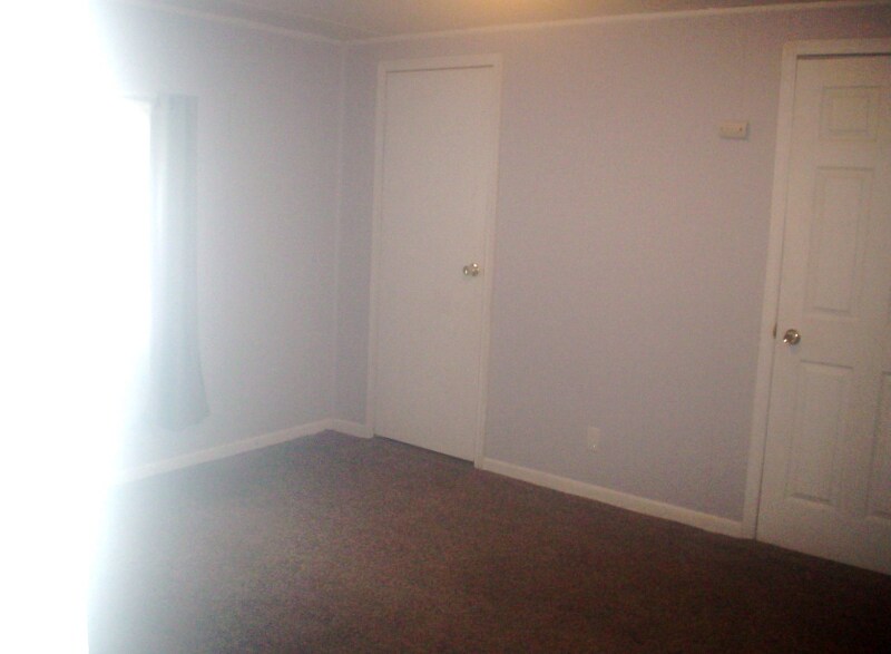 Building Photo - 12777 Butternut Ave