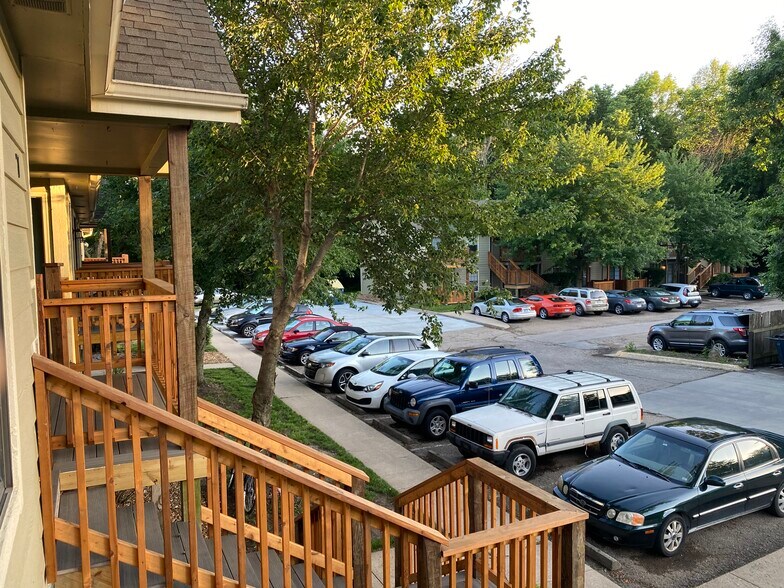 Building Photo - 210 Mt Hope Ct