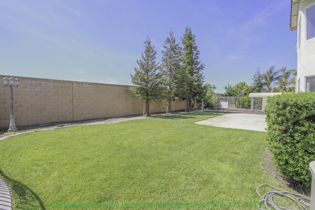 Building Photo - 2400 Snowy Egret Ct