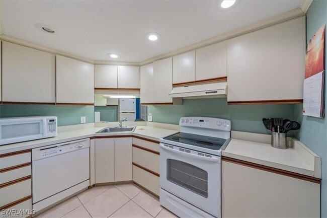 Building Photo - 3 Bluebill Ave