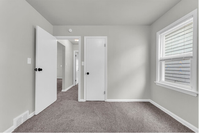 Building Photo - 4238 Bayard Rd