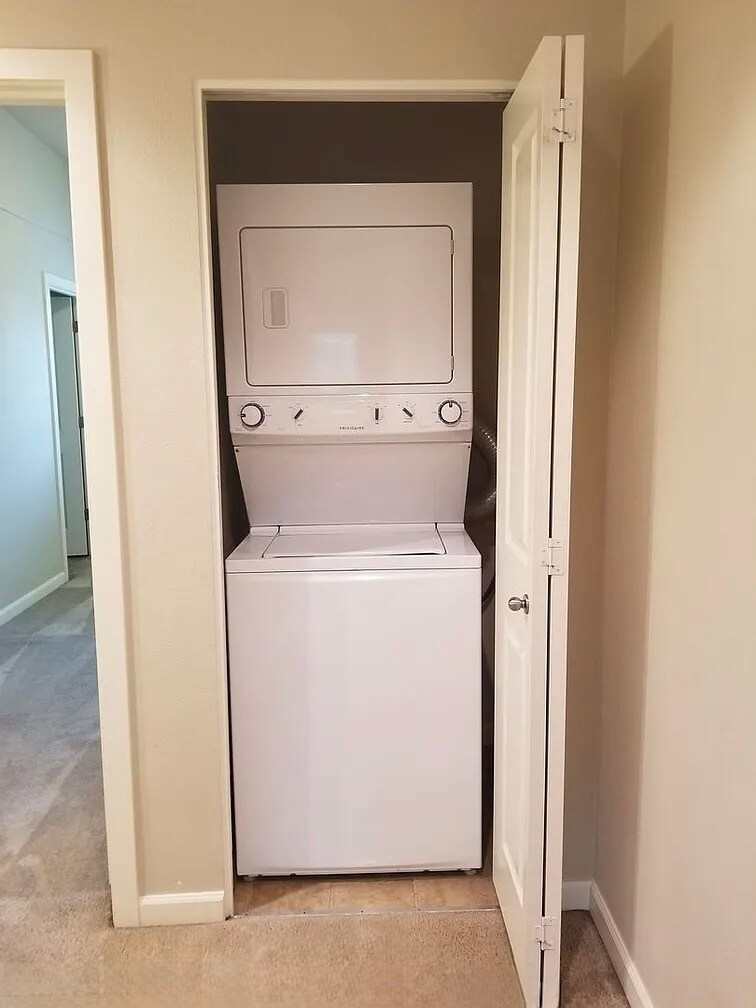 Building Photo - 16715 SW Baseline Rd