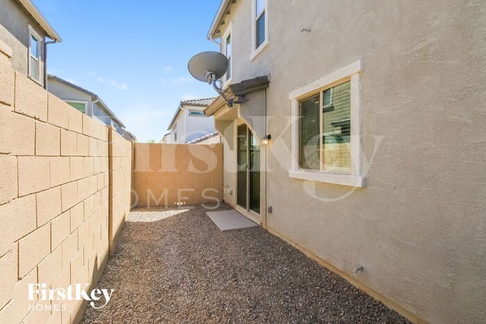 Building Photo - 1657 S 82nd Pl