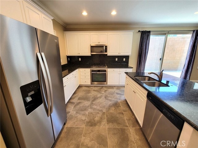 Building Photo - 56 Latitude