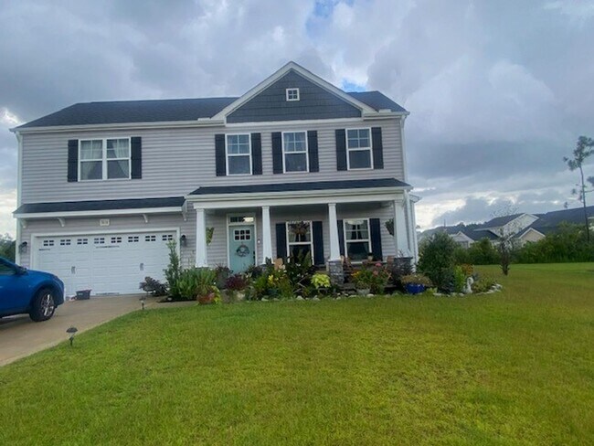 Building Photo - Beautifully furnished 3 bed 2.5 bath home in Leland